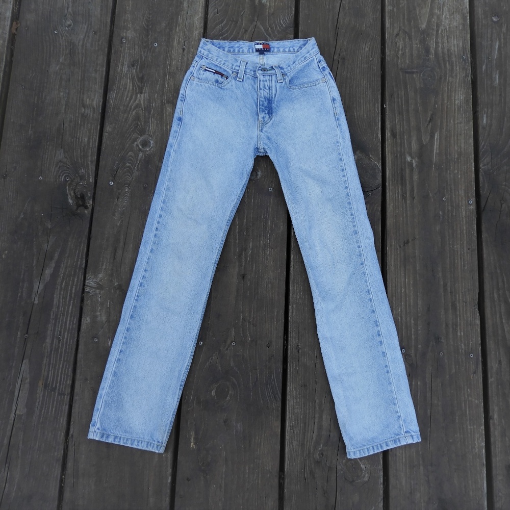 Tommy Jeans Boyfriend Button Fly 23.5" W x 31" Ins